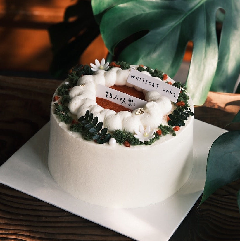 草莓冰淇淋蛋糕